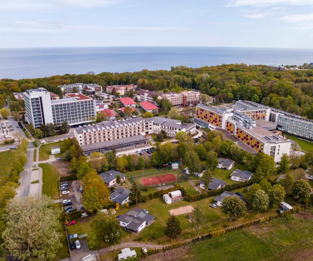 Domki Ajna Park W Uzdrowisku Kolobrzeg Exterior photo
